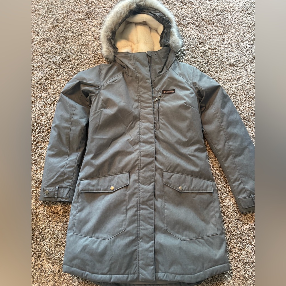 Women’s Columbia Winter Coat, Gray Size Medium